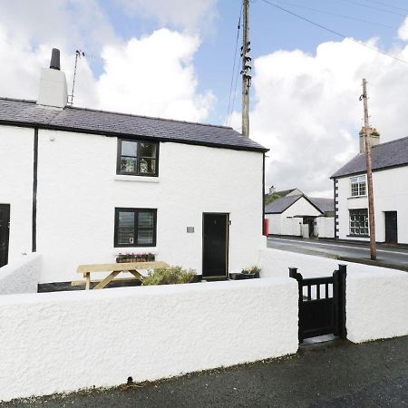 Menai Cottage Llanfairpwllgwyngyll Eksteriør billede