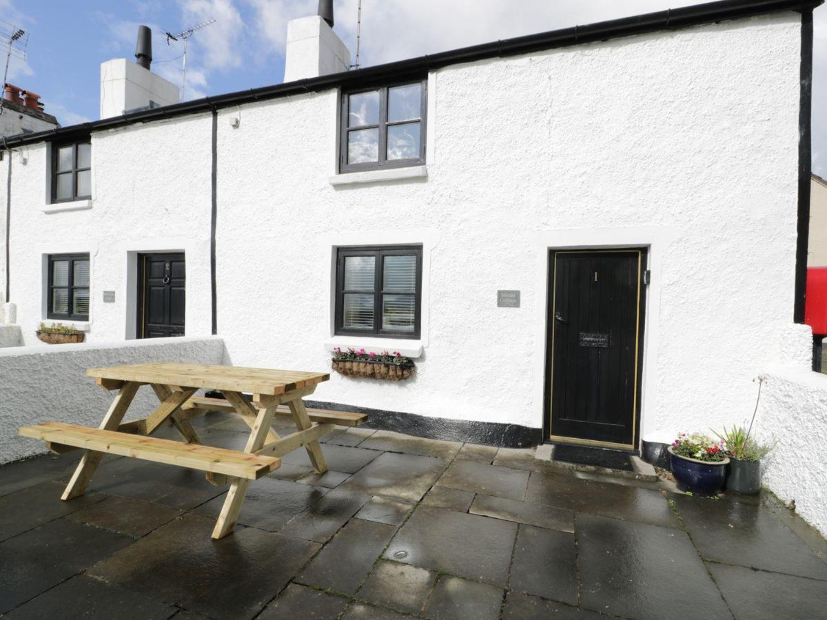 Menai Cottage Llanfairpwllgwyngyll Eksteriør billede